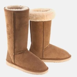 UGG classic tall chestnut sheepskin leather Boots